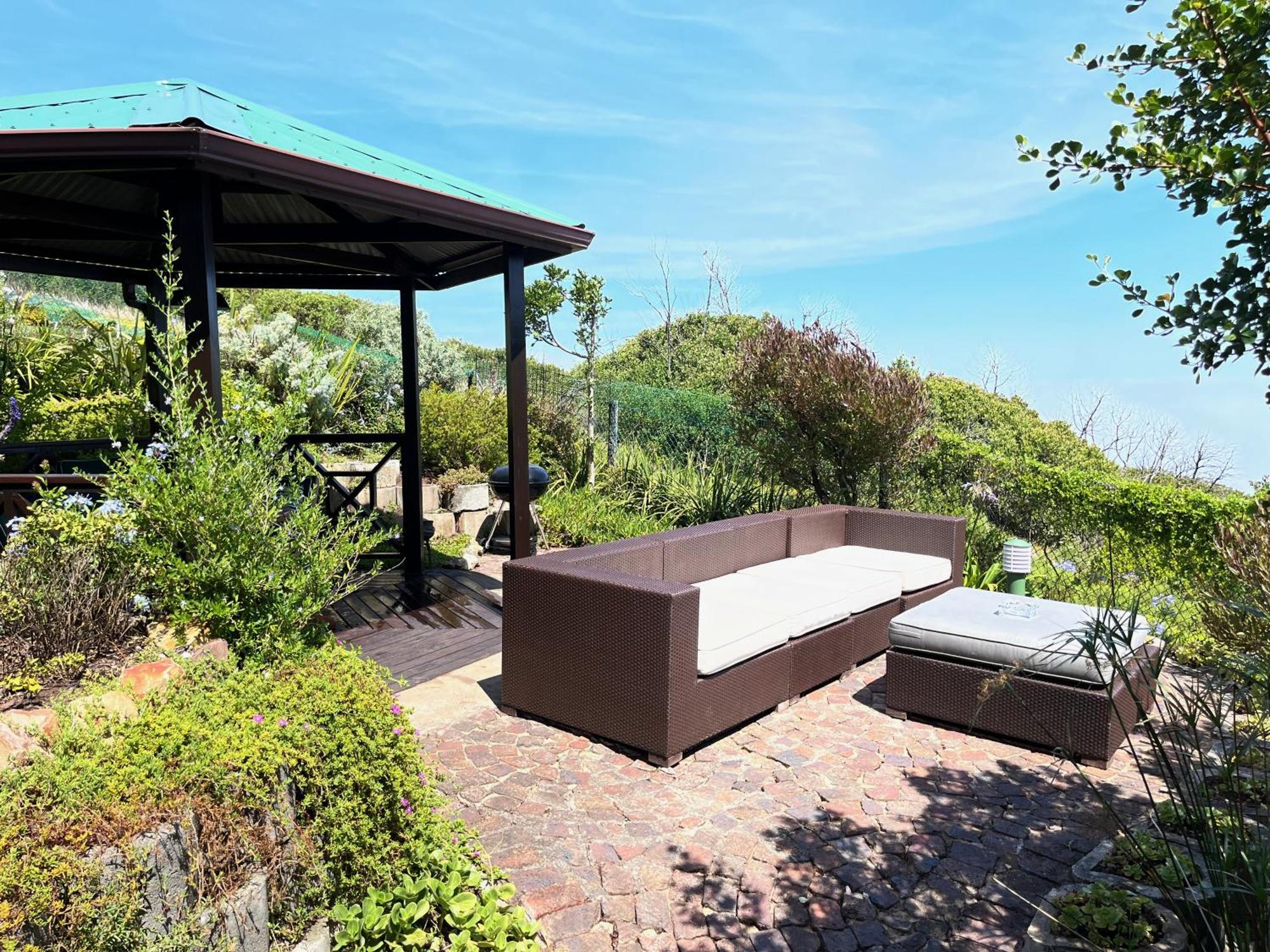 Peaceful Guest Suite With Balcony Views And Garden Setting برنتون على البحر المظهر الخارجي الصورة